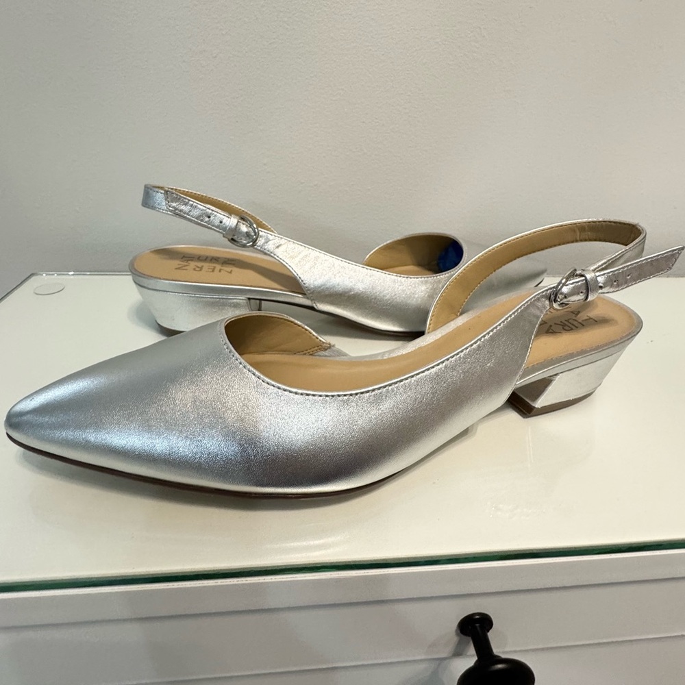 Naturalizer Silver Women's Slingback Heels - Picture 4 of 8